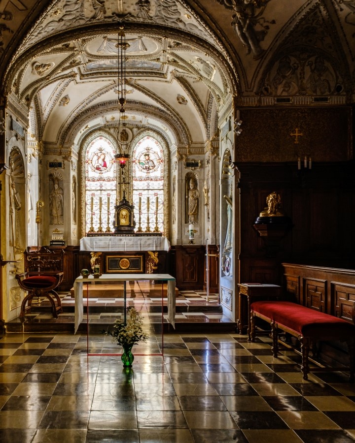 Interiér kaple svatého Jana Křtitele v Arcibiskupském paláci